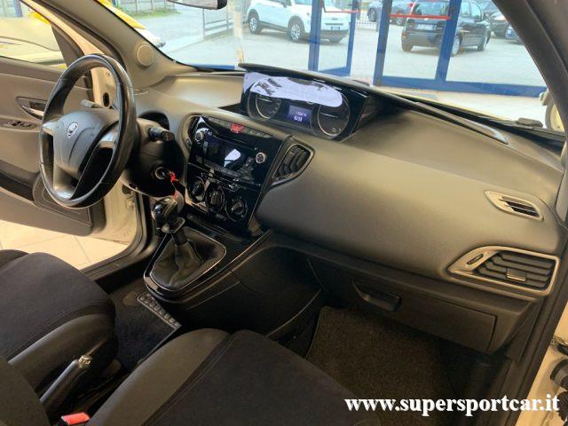 LANCIA Ypsilon 1.2 69 CV 5 porte S&S Silver