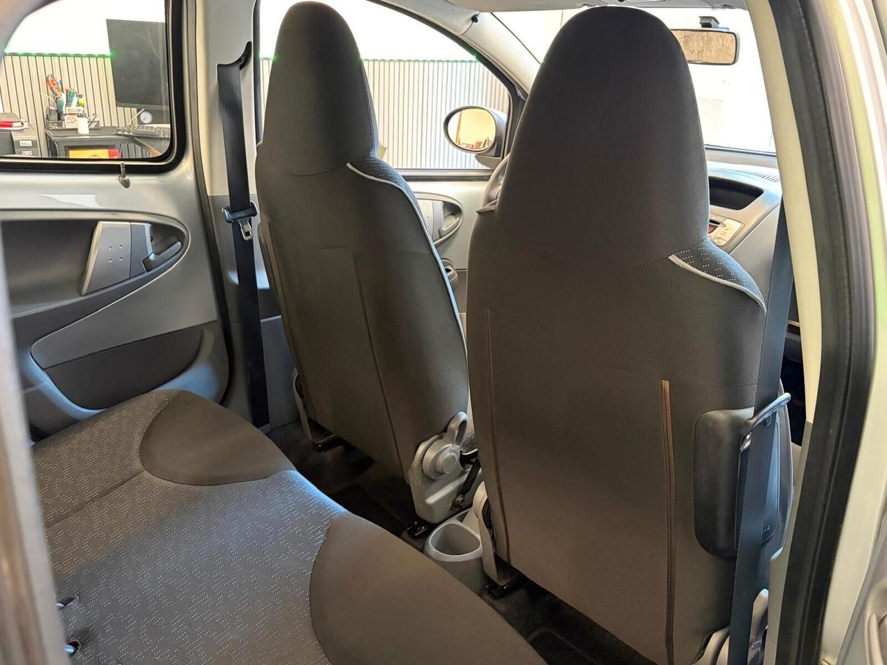 Peugeot 107 1.0 COMPRESO PASSAGGIO DI PROPRIETÀ