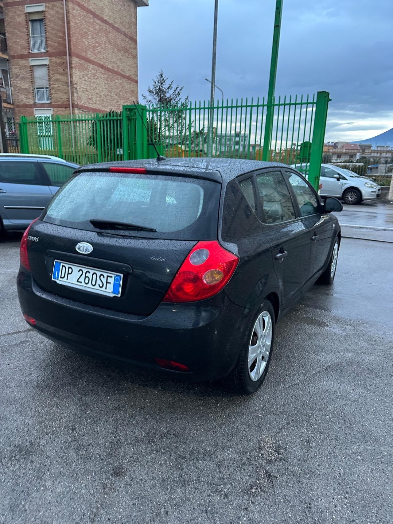 Kia Ceed cee'd 1.4 109CV 5p. EX