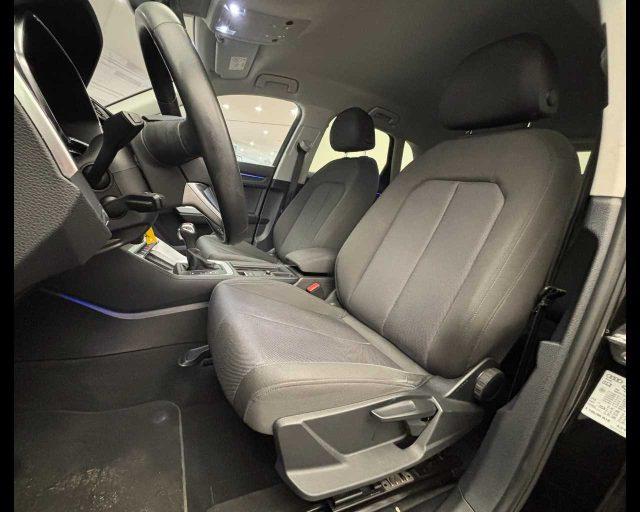 AUDI Q3 35 TDI S tronic Business Advanced