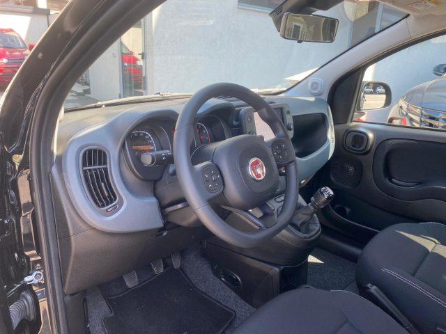 FIAT Panda Cross 1.0 FireFly S&S Hybrid con Uconnect DAB schermo 7"