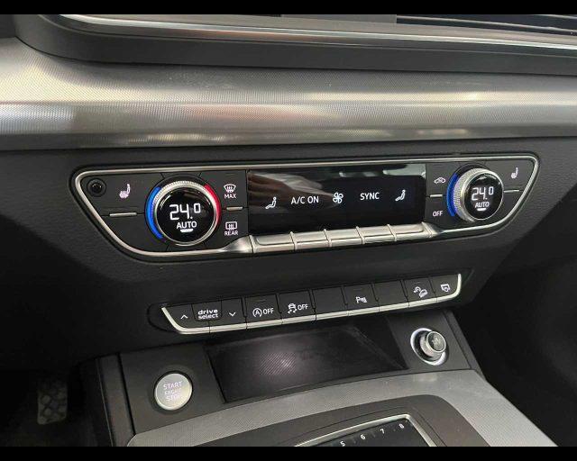 AUDI Q5 35 TDI quattro S tronic Business Design