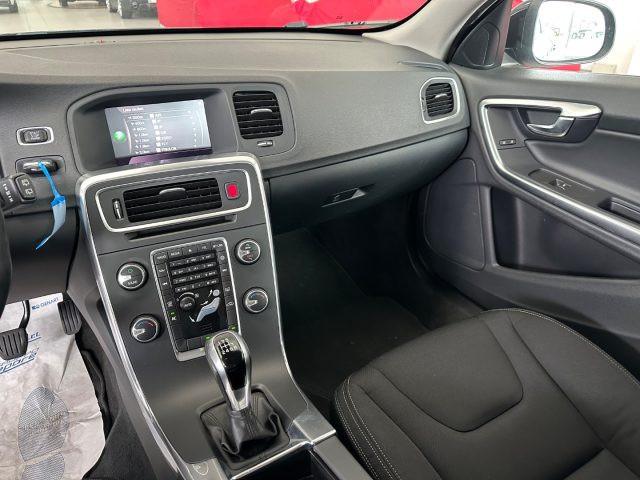 VOLVO V60 D3 Business