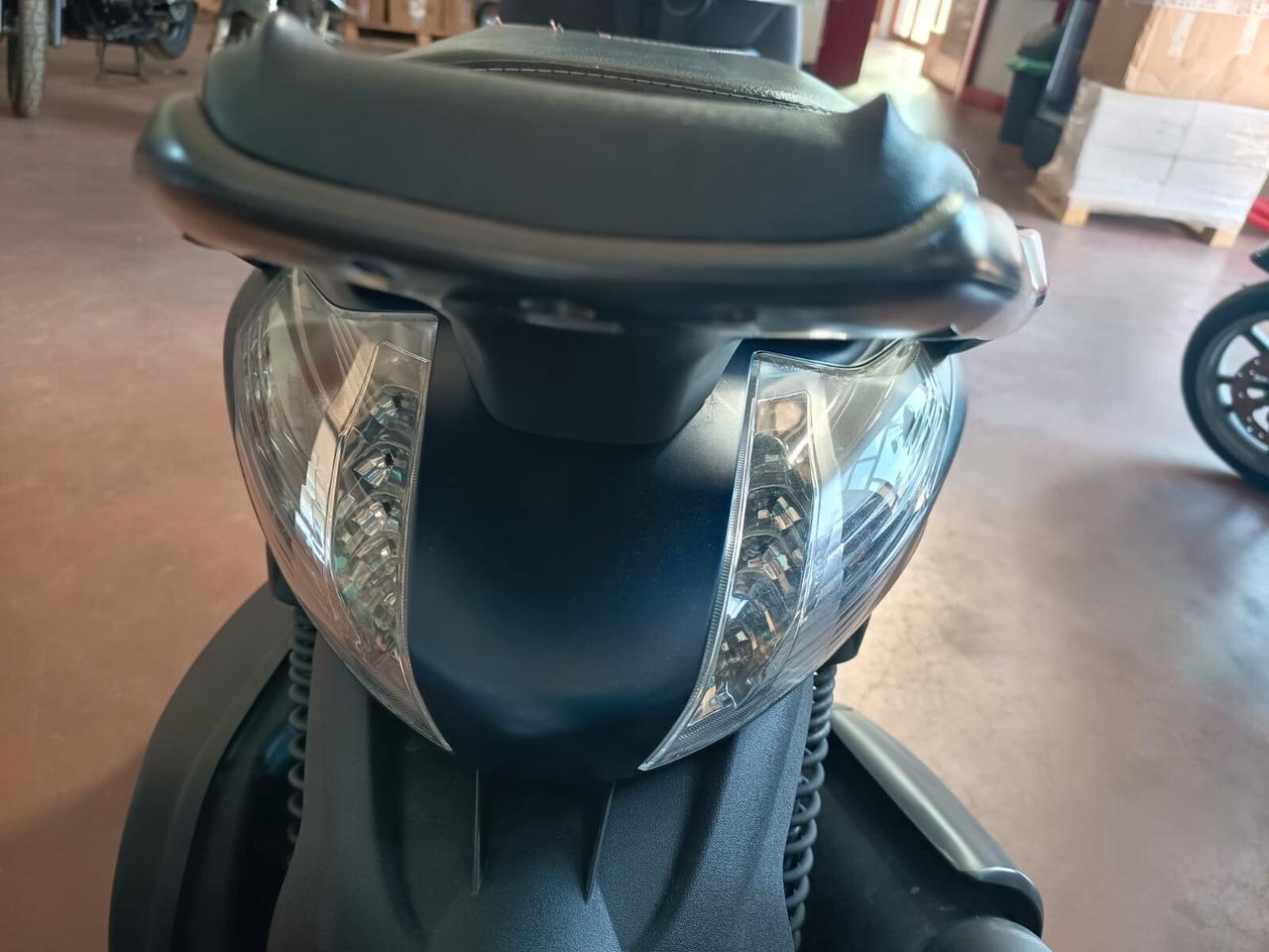 Piaggio Beverly 350