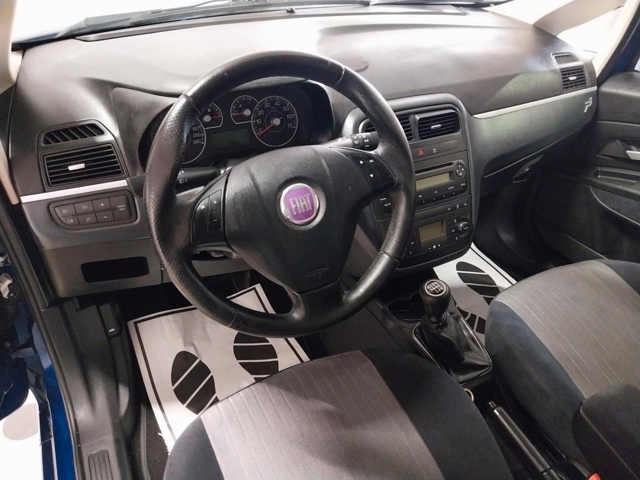 Fiat Grande Punto 1.3 MJT 90 CV 3 porte Emotion - ok neopatentati