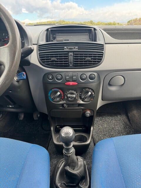 Fiat Punto 1.2i cat 5 porte ELX