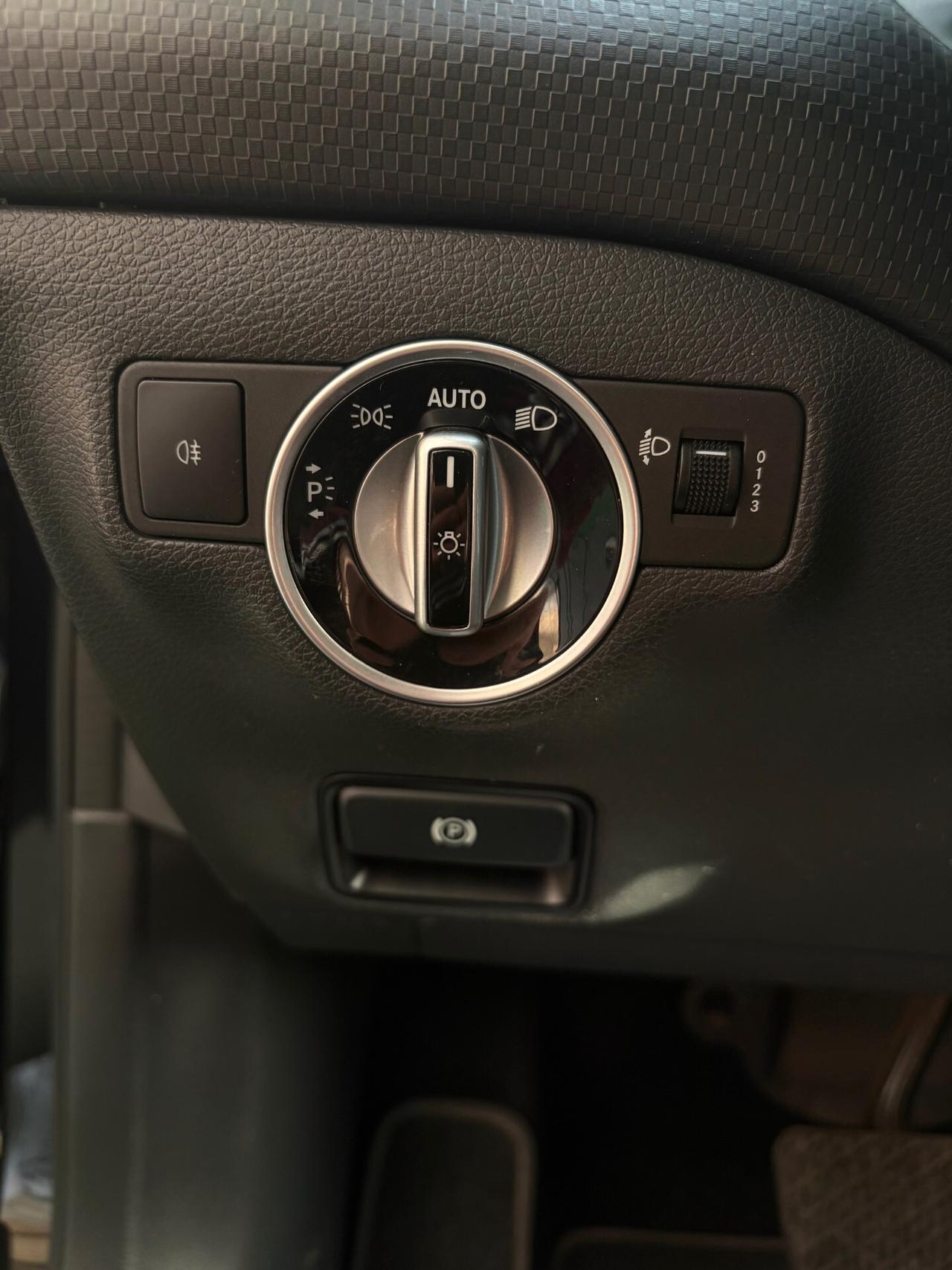 Mercedes-benz A 180 d Automatic Premium