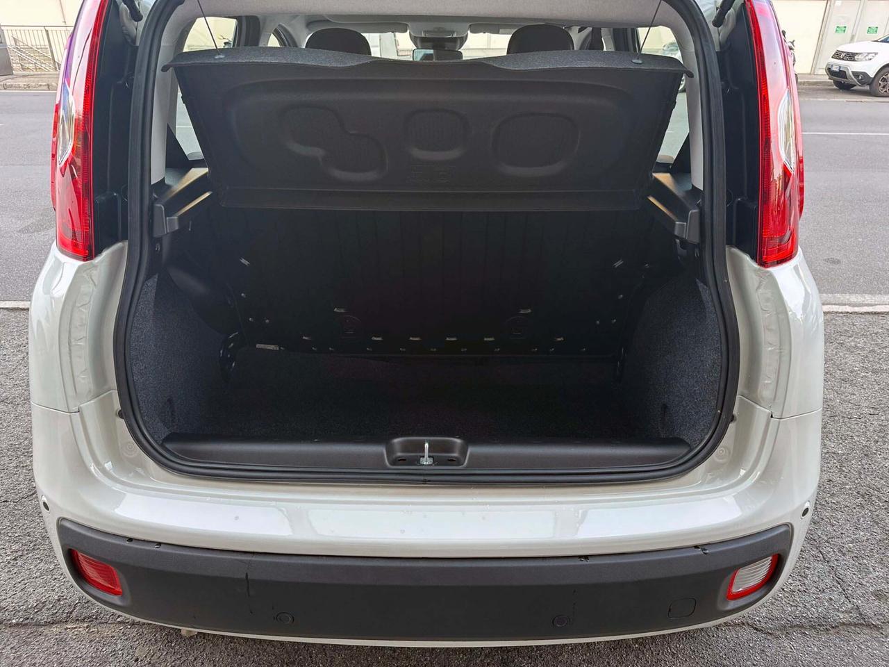 Fiat Panda 1.0 FireFly S&S Hybrid Pandina SOLO 1.900 KM SENZA VINCOLI DI FINANZIAMENTO