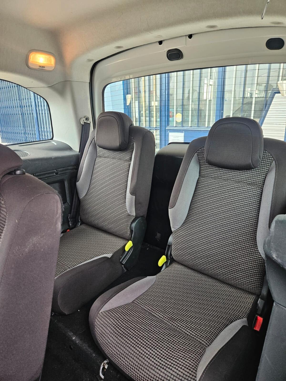 Peugeot Partner Tepee 1.6 HDi 92CV Active - 7POSTI