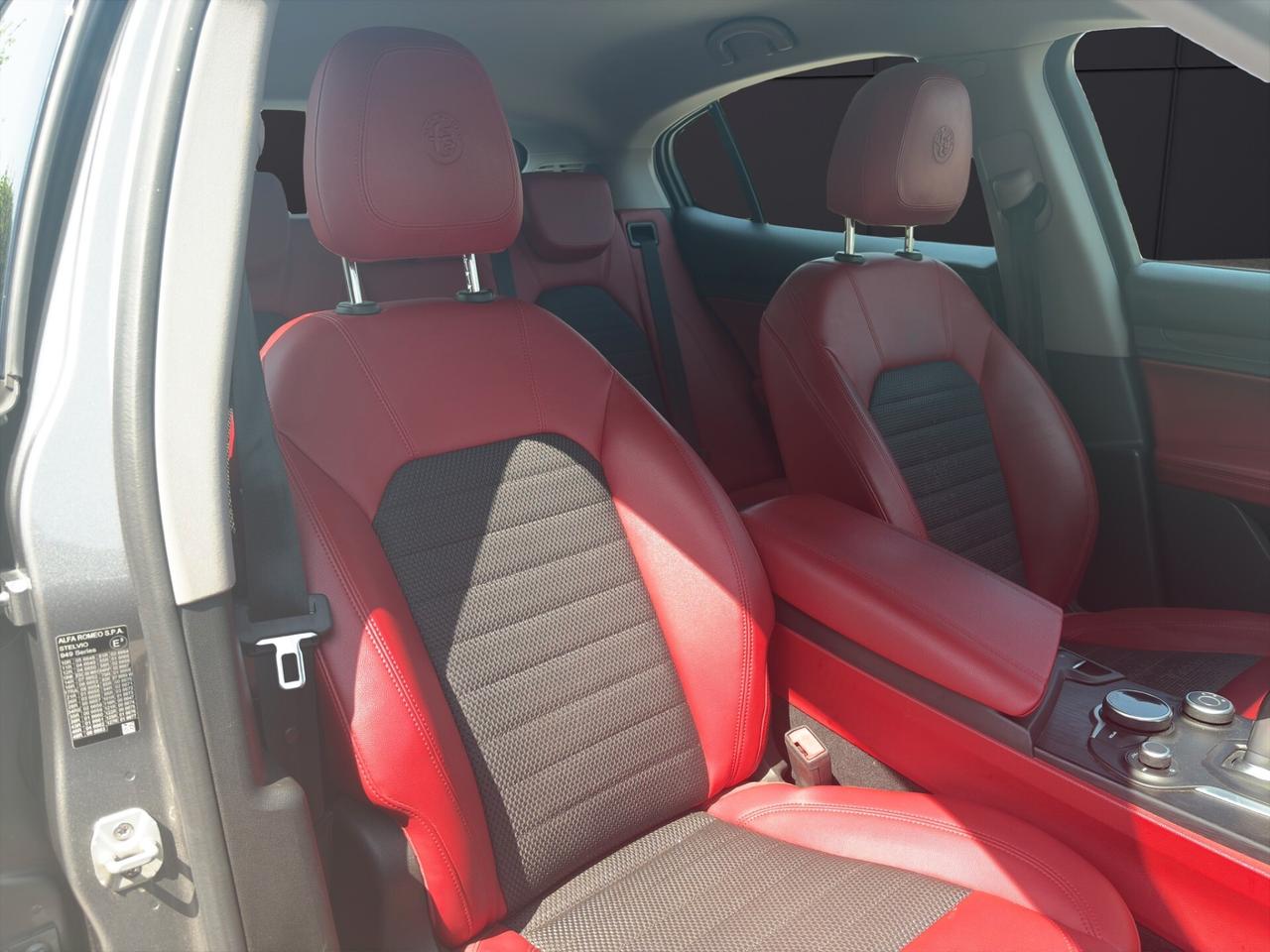 Alfa Romeo Stelvio 2.2 210 CV Q4 AT8 SUPER