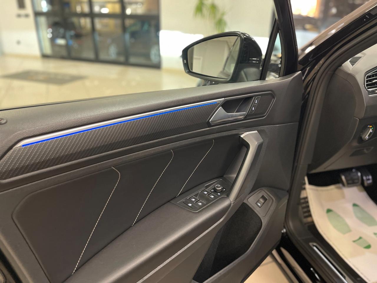 Volkswagen Tiguan 2.0 TDI 150cv SCR DSG R-Line