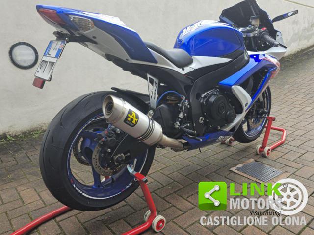 SUZUKI GSX R 750 K8