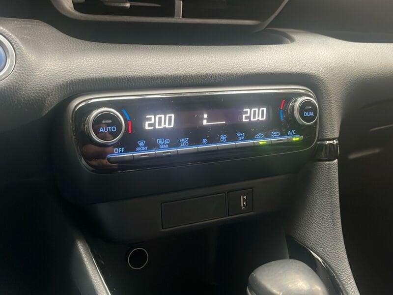 Toyota Yaris Hybrid Lounge MY21