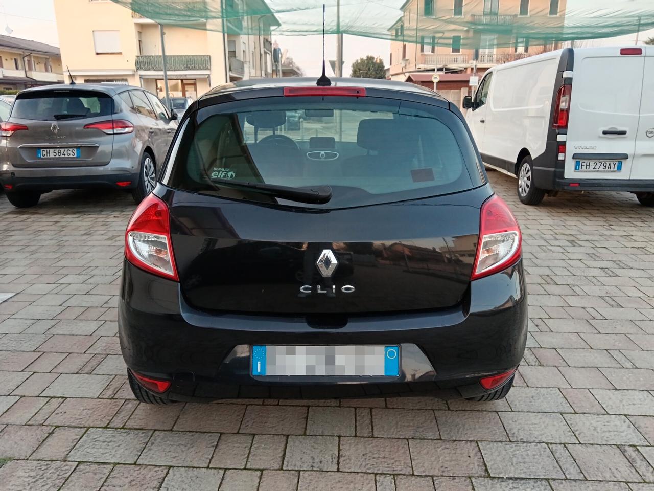 Renault Clio 1.2 16V 5 porte Dynamique