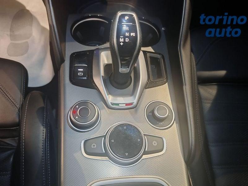 Alfa Romeo Giulia 2.2 TD 210 CV Veloce AT8 Q4