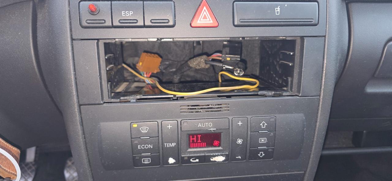 Audi A3 1.9 TDI/130 CV cat 5p. Ambiente neopatentati