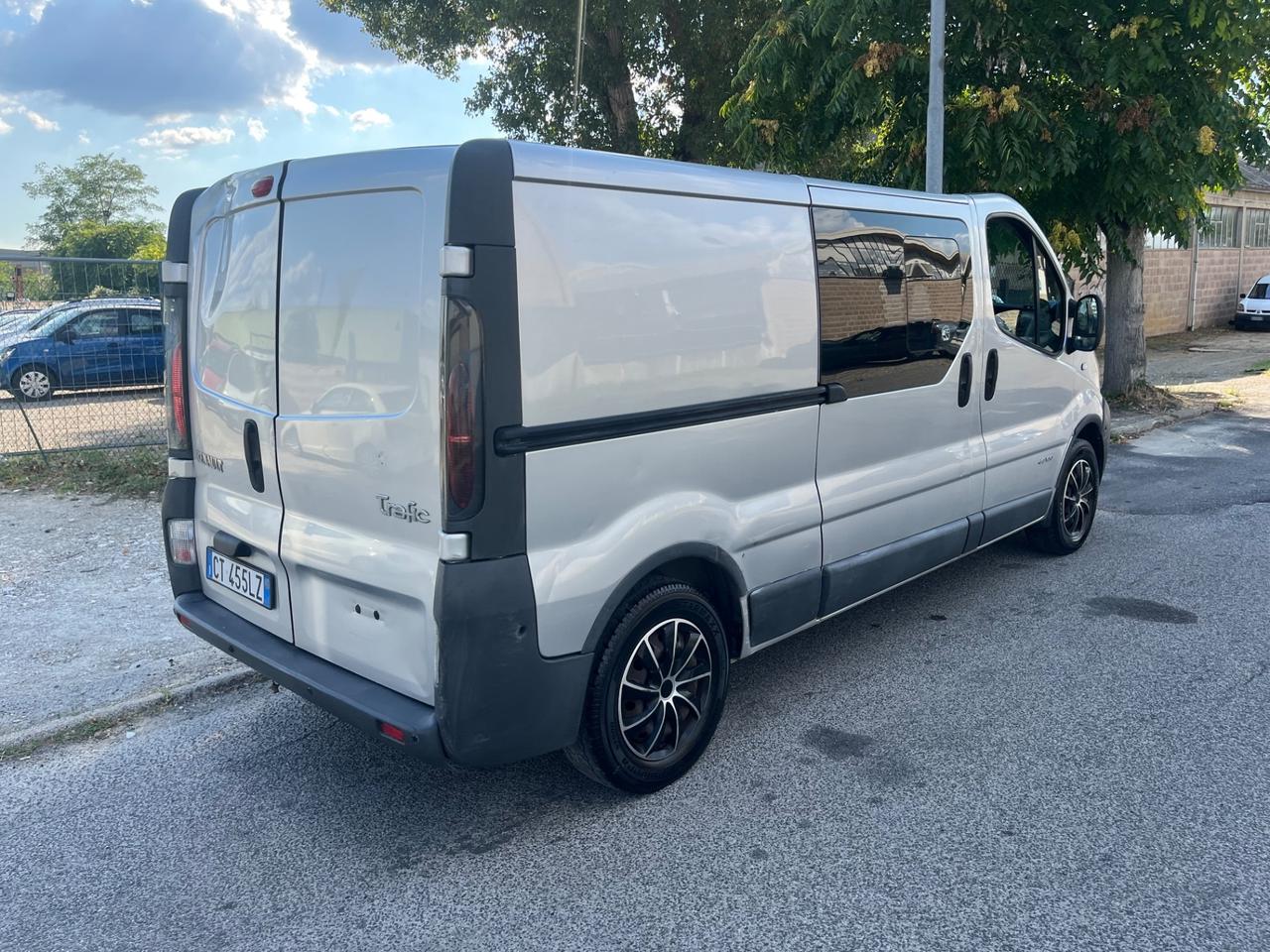 Renault Trafic T29 1.9 dCi/100PC-TN Furg.Generiq