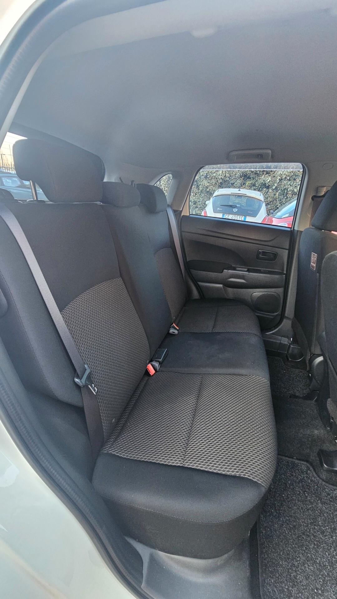 Mitsubishi ASX 1.6 2WD Invite