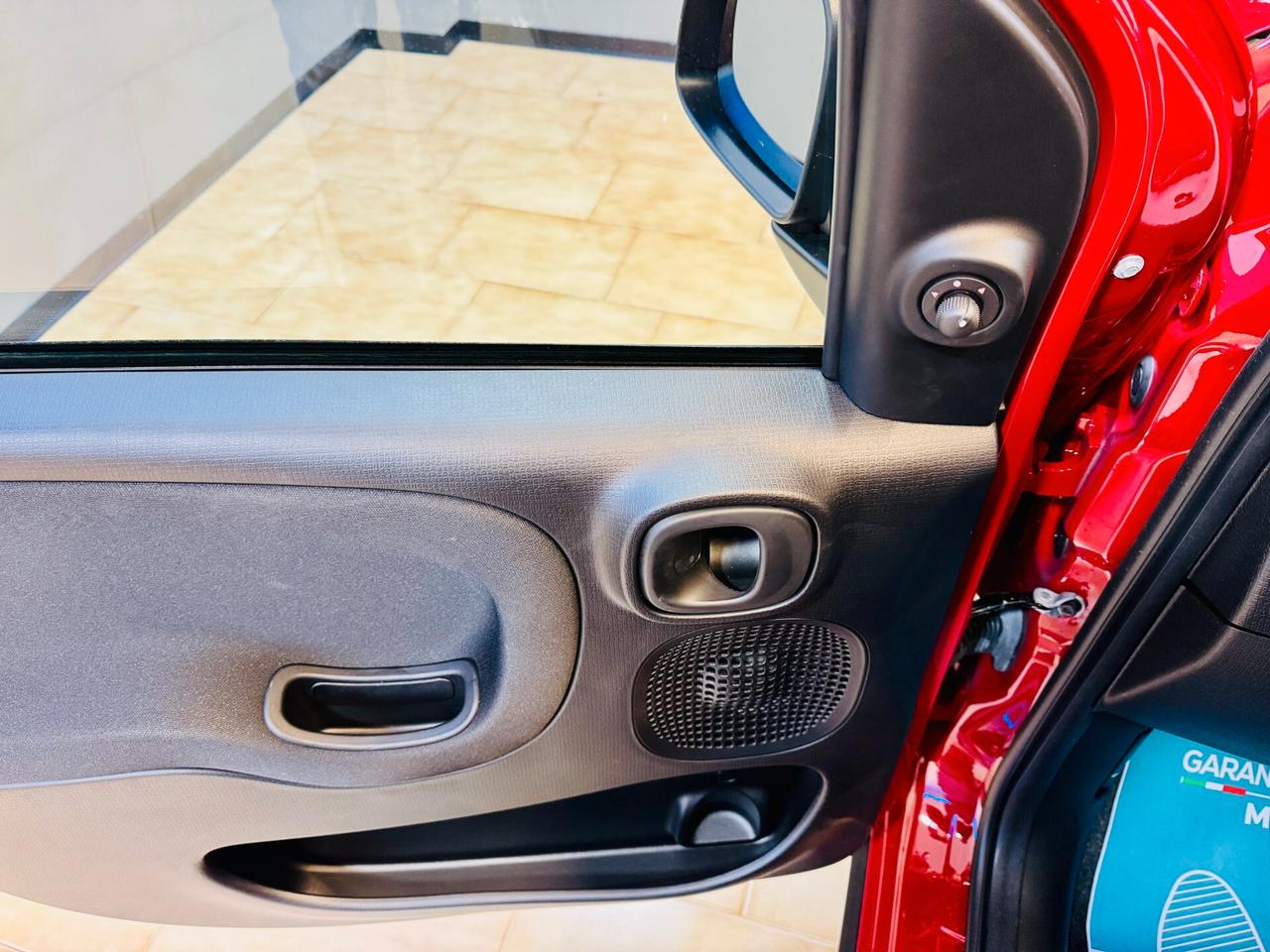 Fiat Panda 1.0 Hybrid Pandina 5Posti - Prezzo REALE