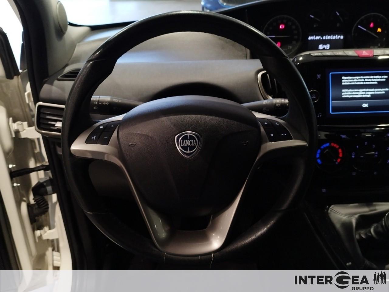 LANCIA Ypsilon 1.0 firefly hybrid Gold s&s 70cv