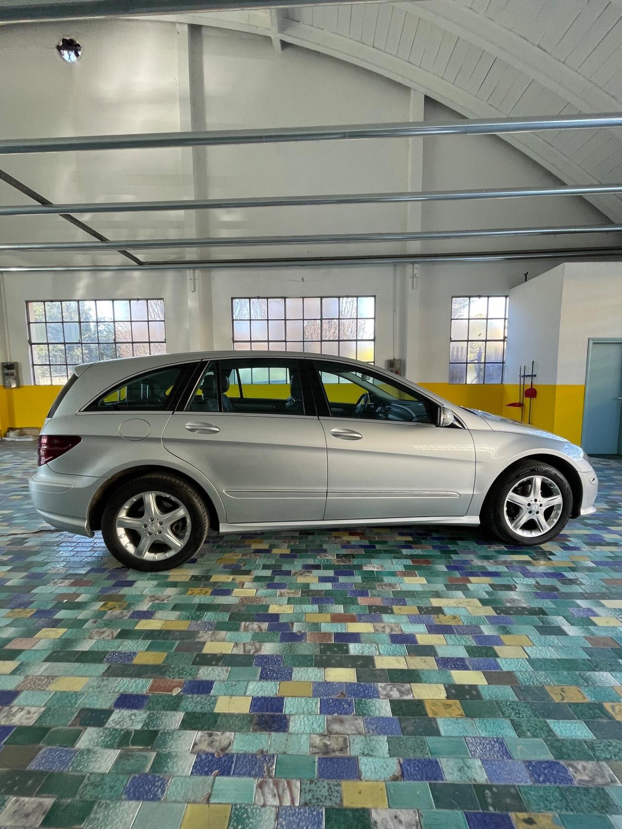 Mercedes-benz R 320CDI 4 MATIC 7 posti