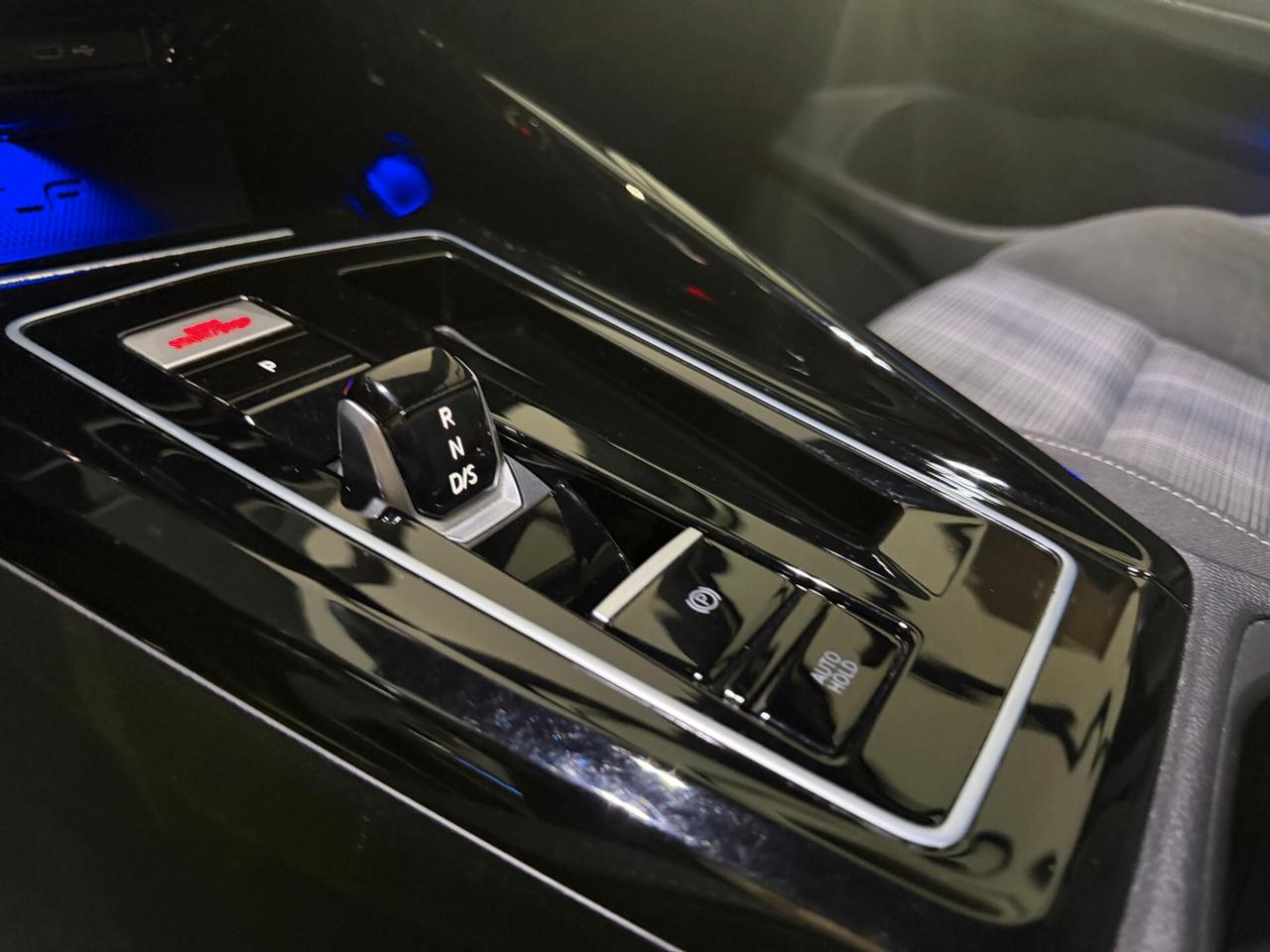 Volkswagen Golf 2.0 TDI DSG GTD