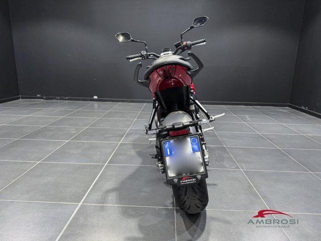 TRIUMPH Trident 660