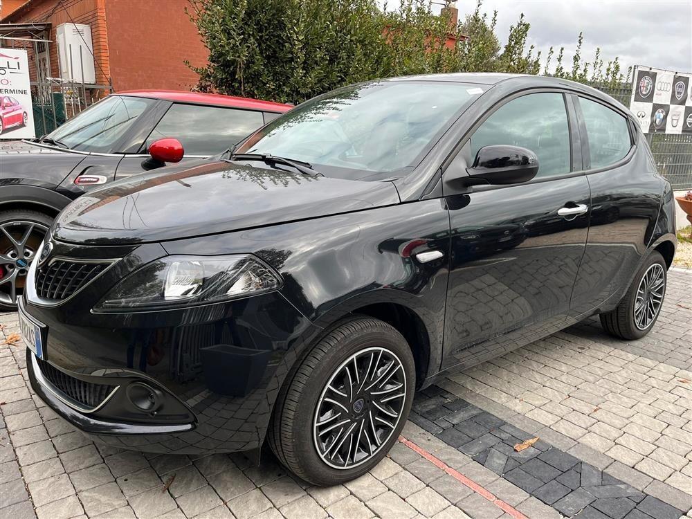 Lancia Ypsilon 1.0 FireFly 5 porte S&S Hybrid Ecochic Gold