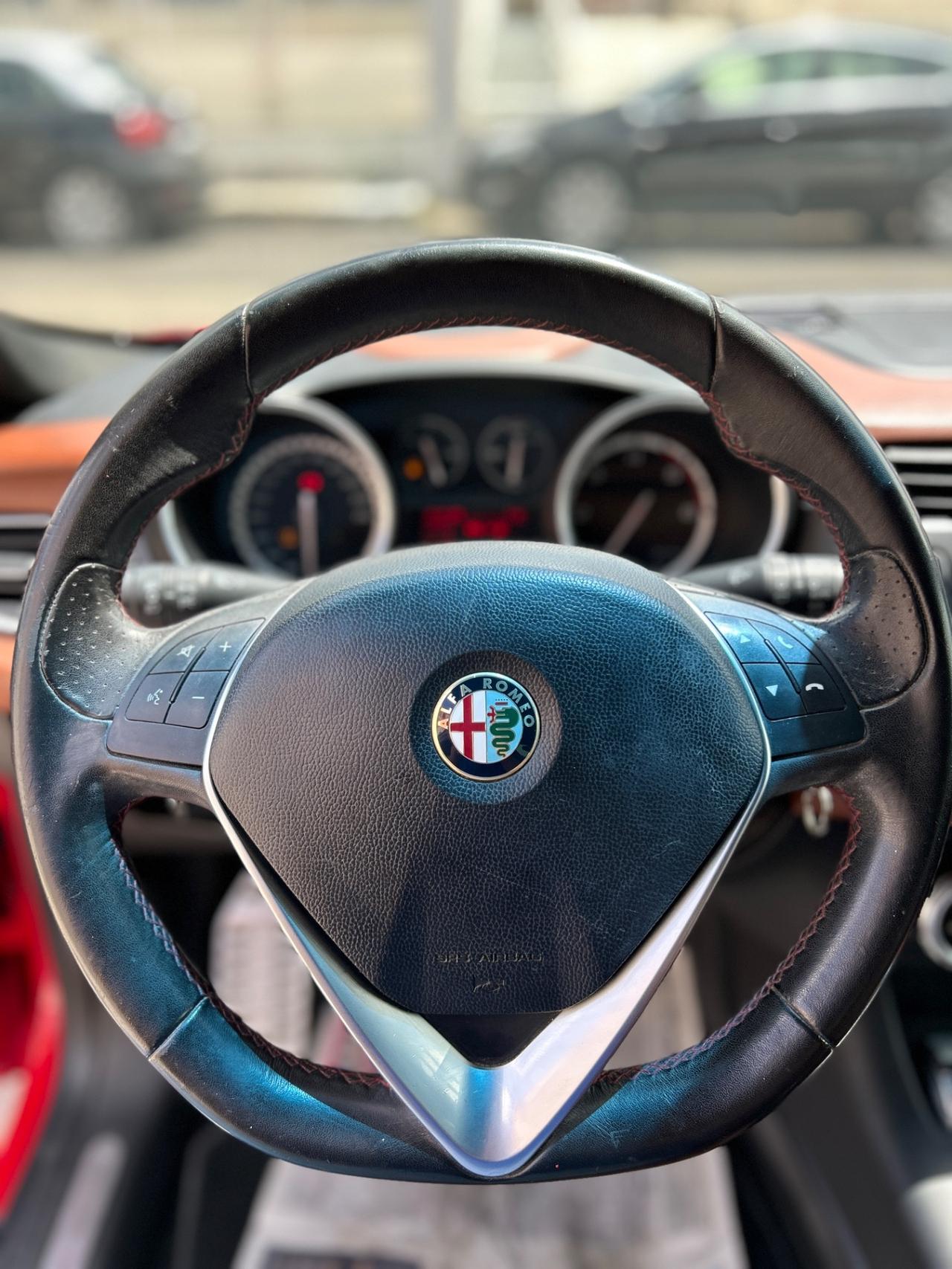 Alfa Romeo Giulietta 1.6 120 CV-2016-NAVI-PELLE TOTALE