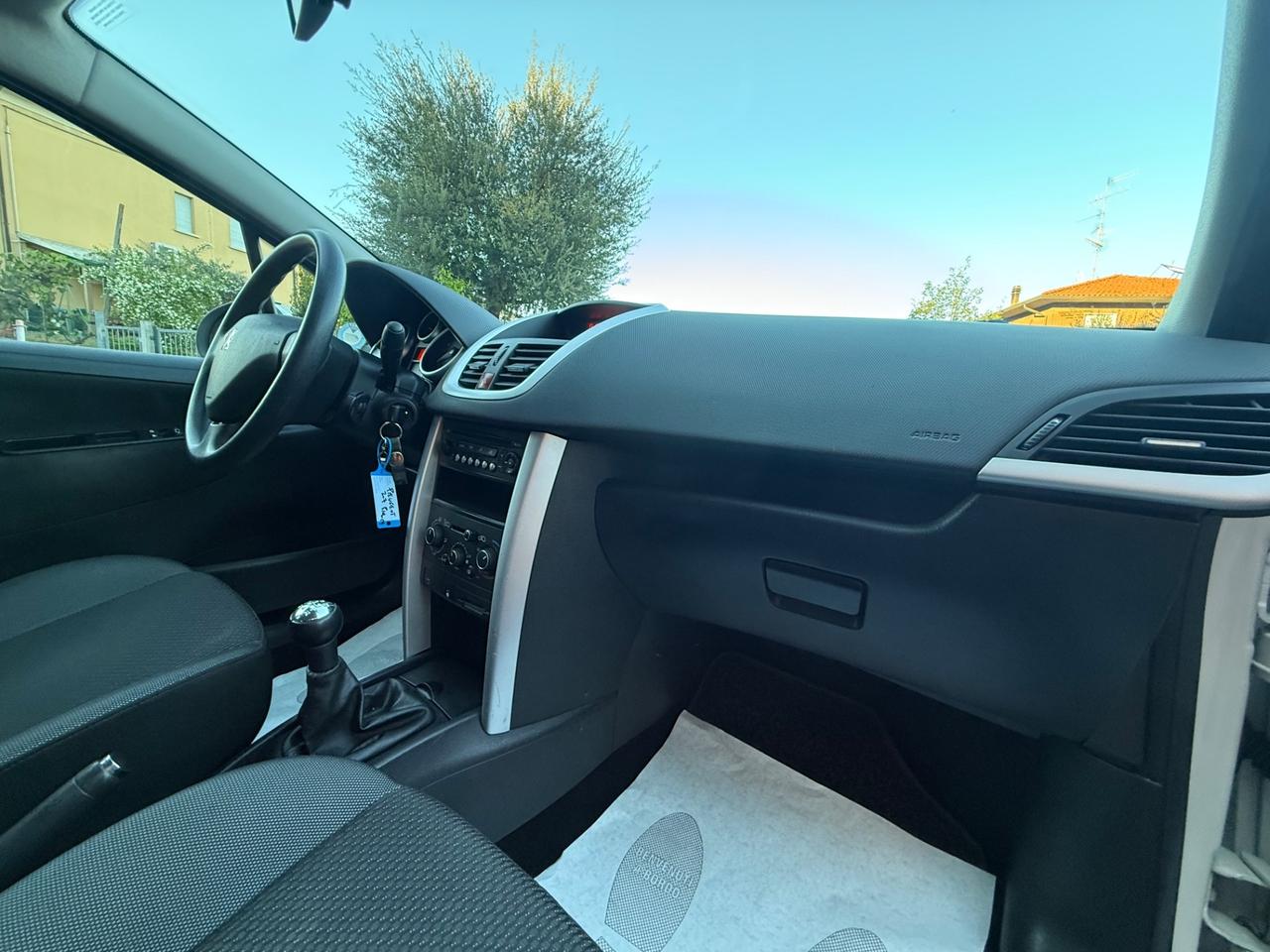 Peugeot 207 Plus 1.4 8V 75CV 5p. ECO GPL