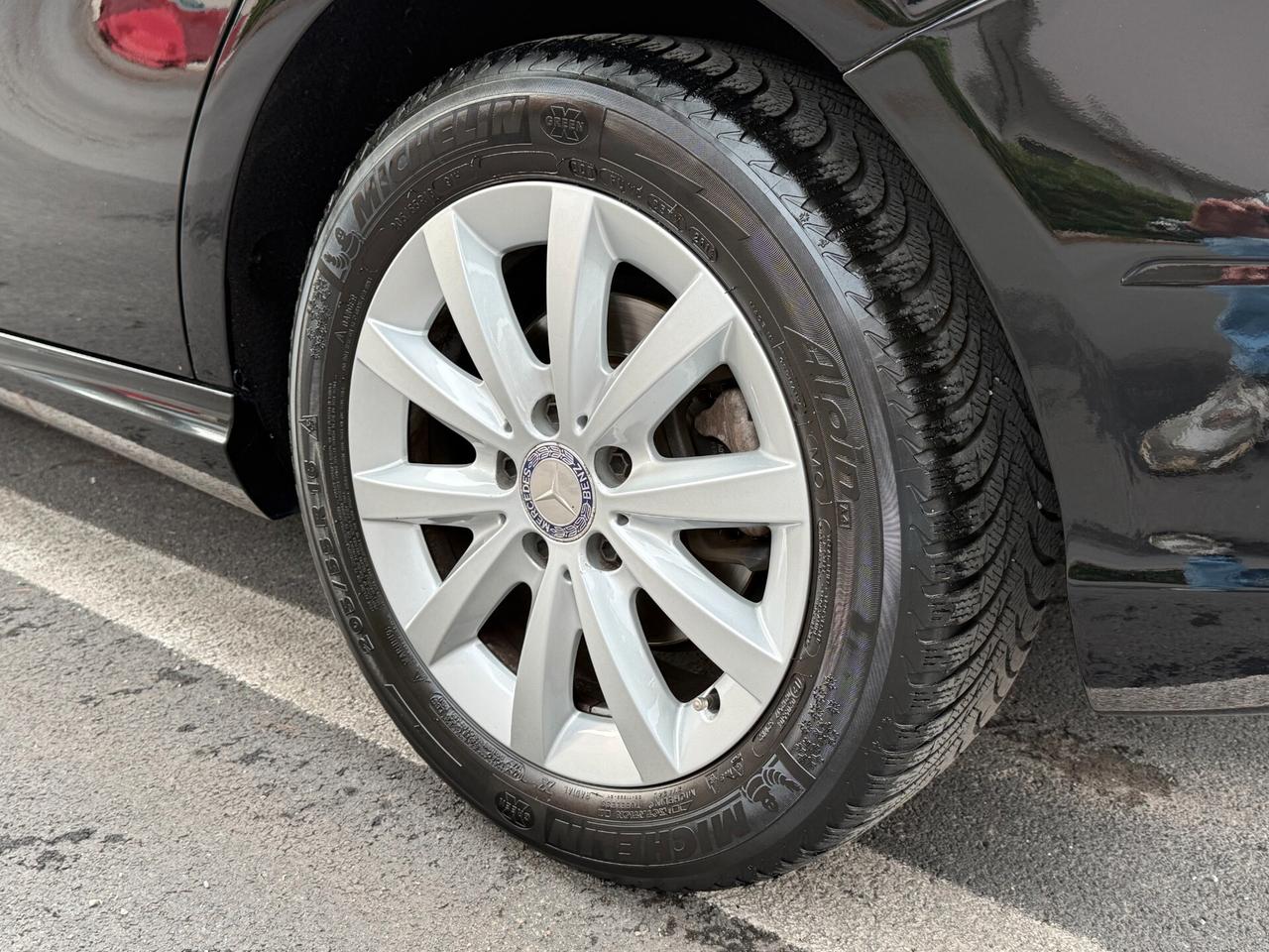 MercedesBenz B 180 CDI *TETTO *PELLE TOTALE - 2014