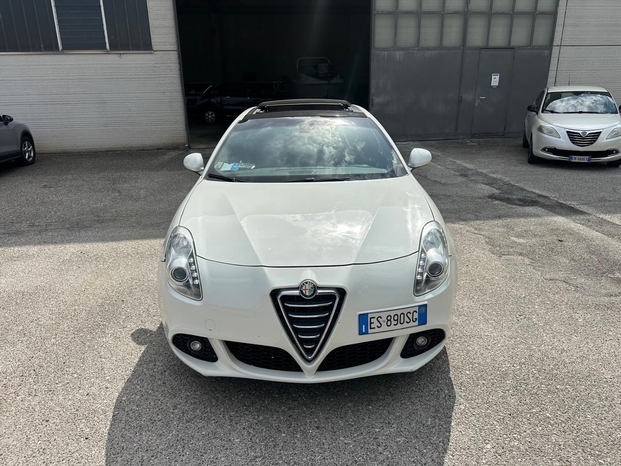 Alfa Romeo Giulietta 1.6 105 CV Finanziabile