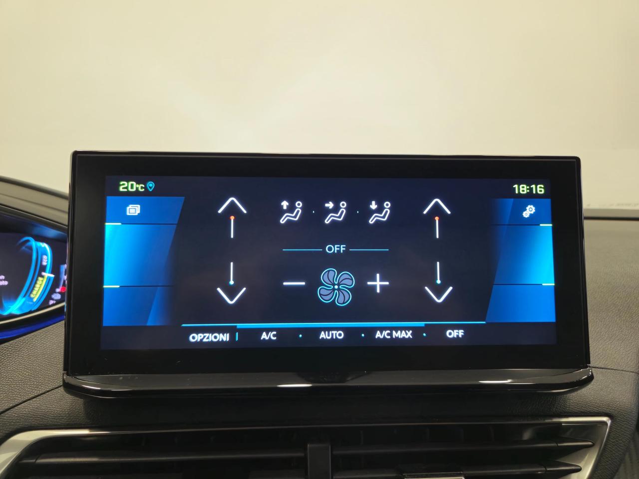 Peugeot 3008 1.6 hybrid phev Allure Pack 180cv e-eat8