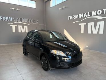 Lancia Ypsilon 1.0 FireFly 5 porte S&S Hybrid Oro