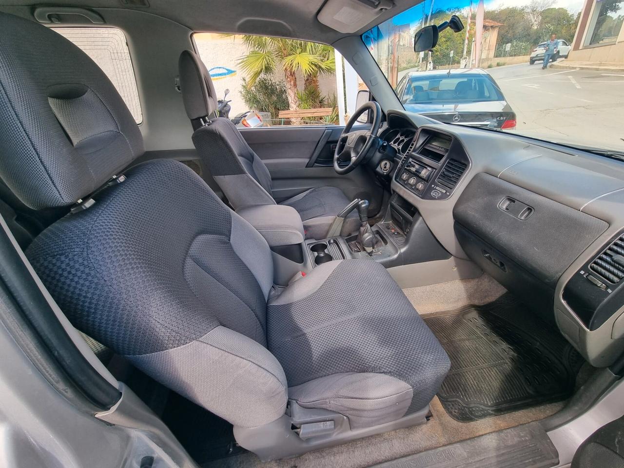 Mitsubishi Pajero 3.2 16V DI-D 3p. GLX