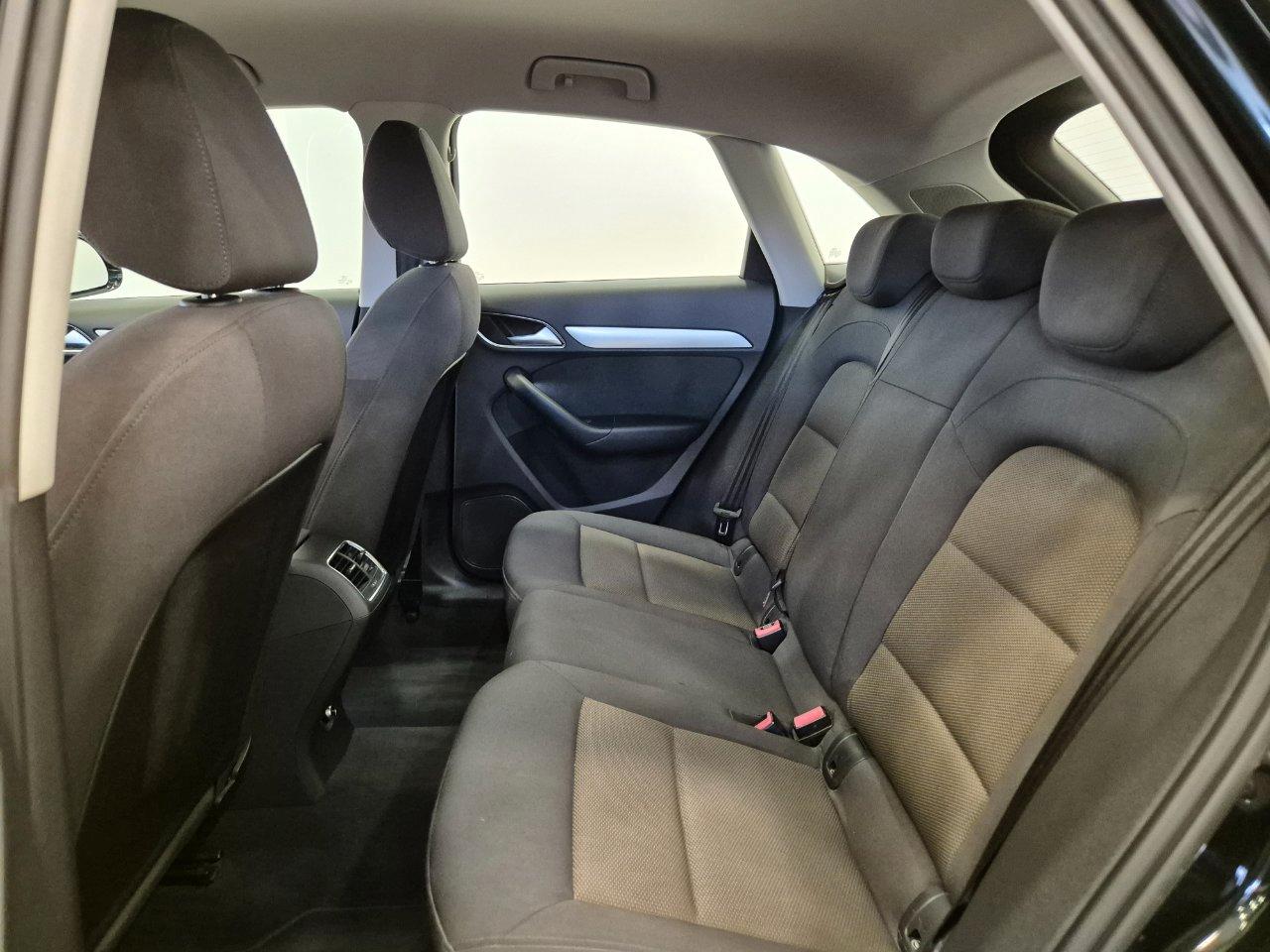 Audi Q3 2.0 tdi Business 140cv - UNIPROPRIETARIO - Sens. park. - Cruise/Lim