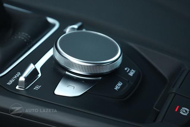 AUDI Q2 30 TFSI Business Advanced