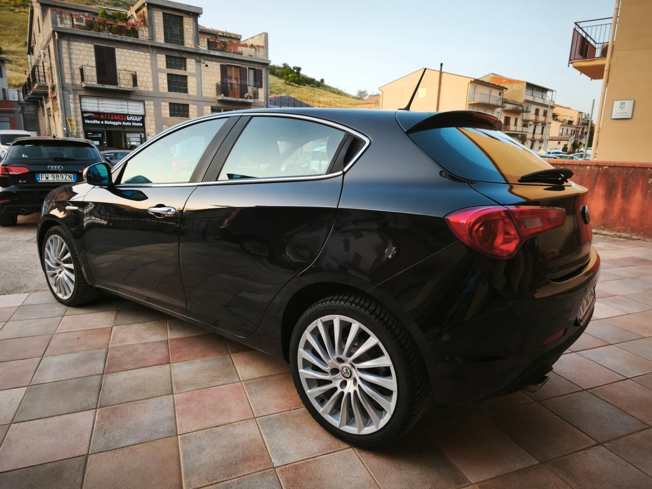 Alfa Romeo Giulietta 1.6 JTDm-2 120 CV Distinctive
