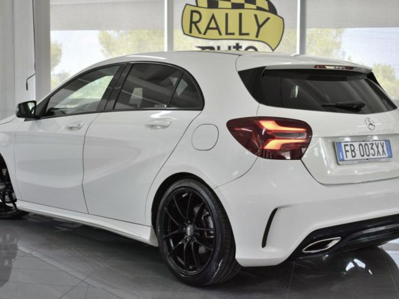 Mercedes-Benz A 200 Premium A 200 D