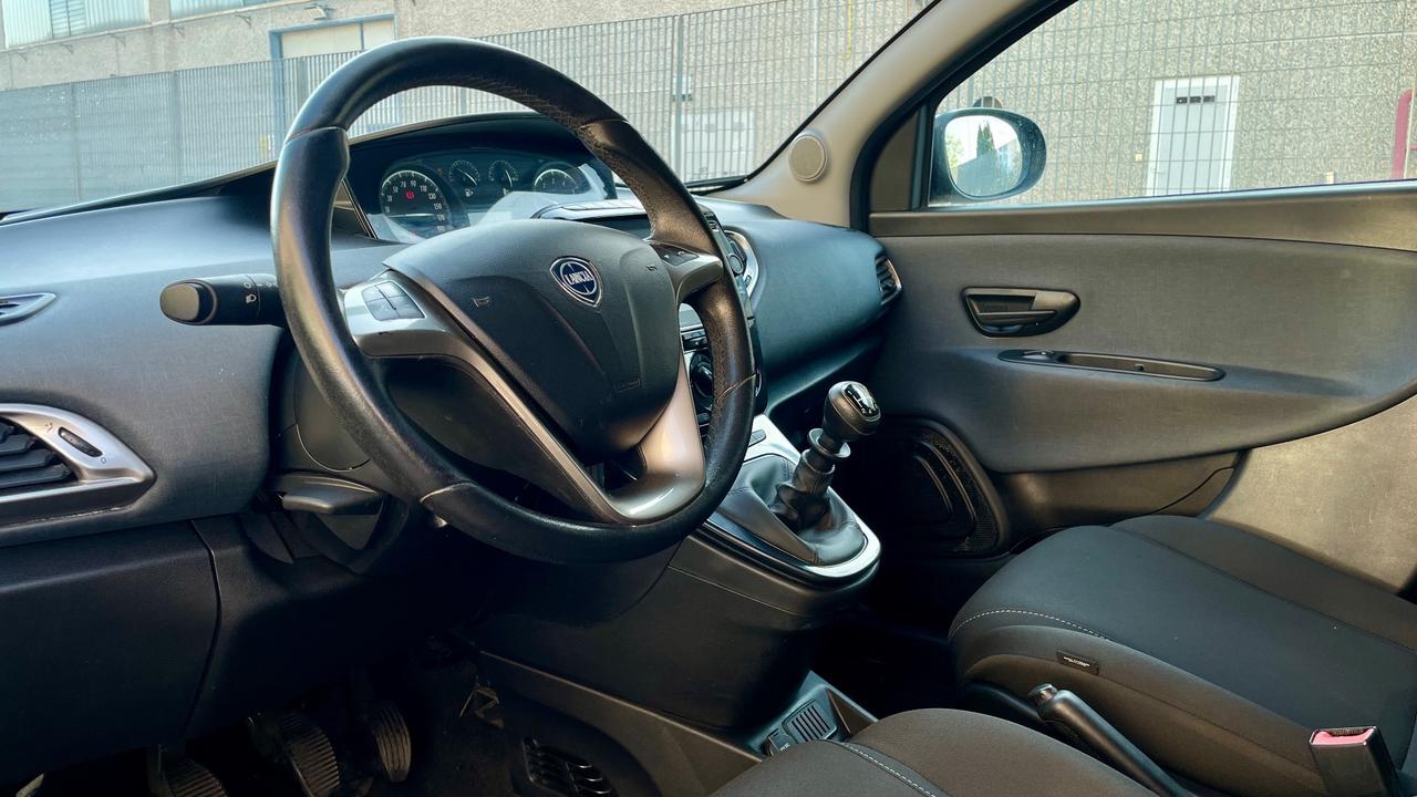 LANCIA 1.0 FIREFLY HYBRID 5P 69CV - NEOPATENTATI