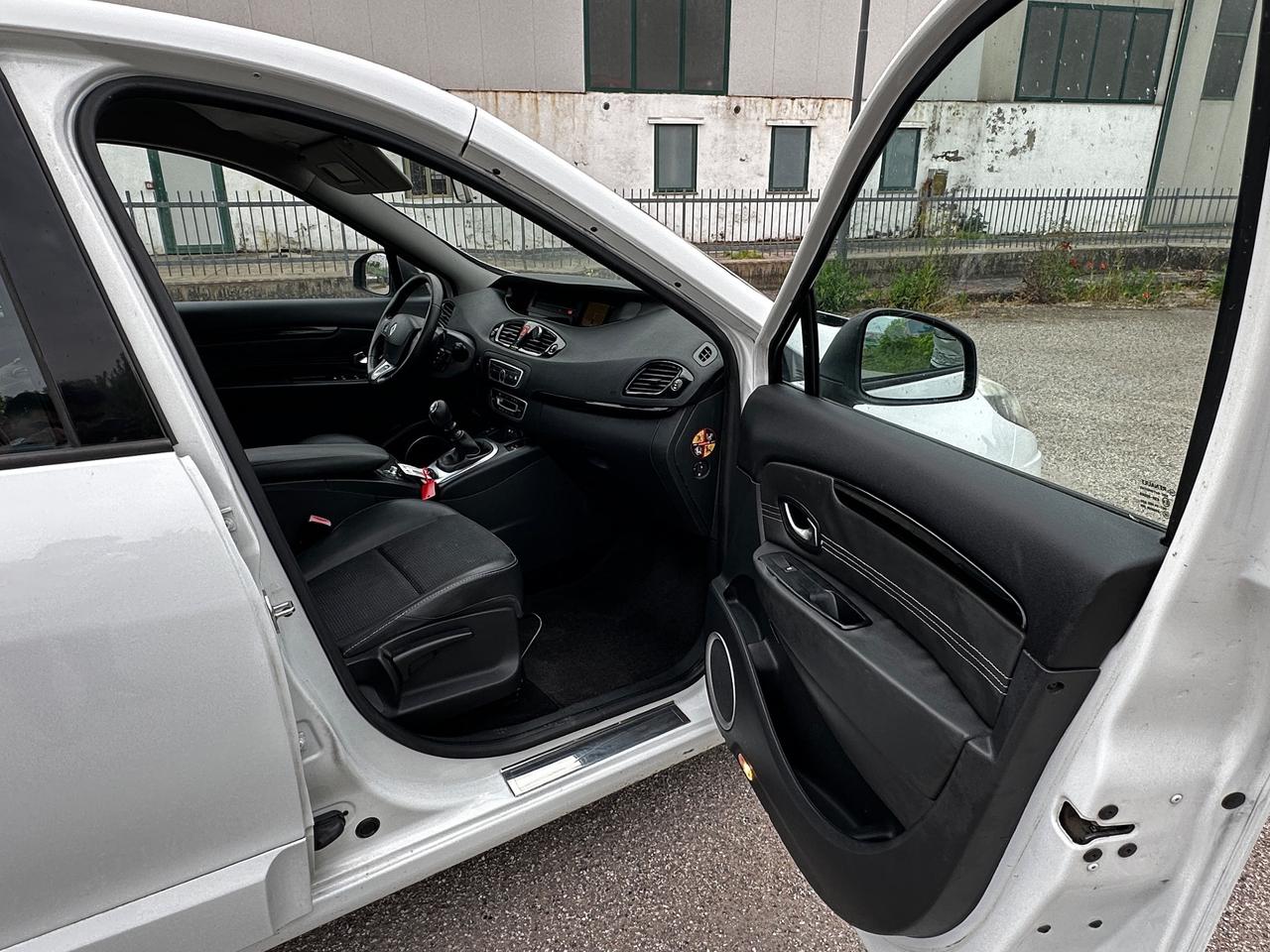 Renault Scenic Scénic X-Mod 1.5 dCi 110CV Attractive
