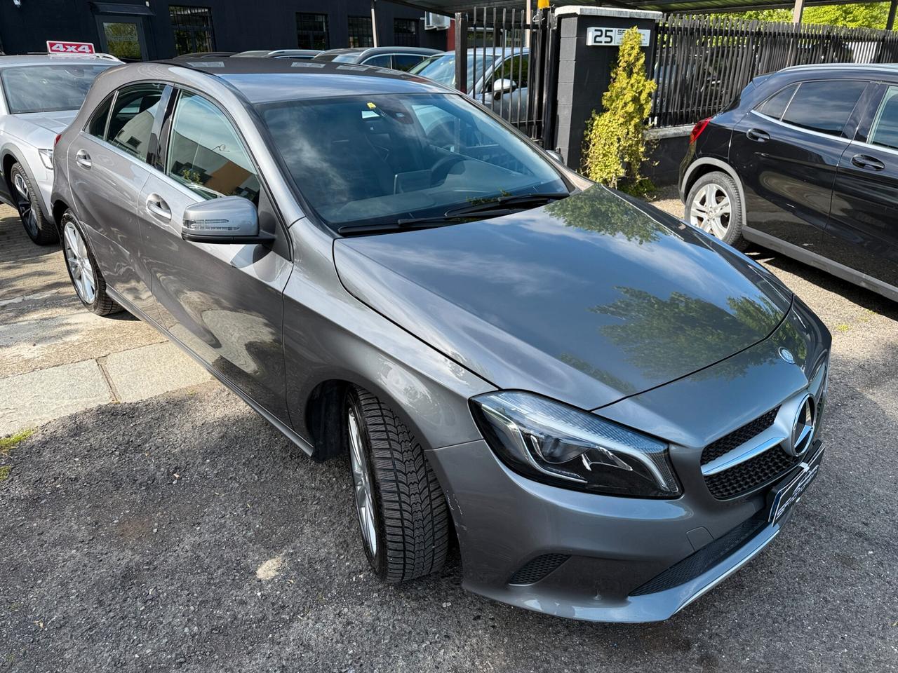 Mercedes-benz A 180 A 180 d Premium