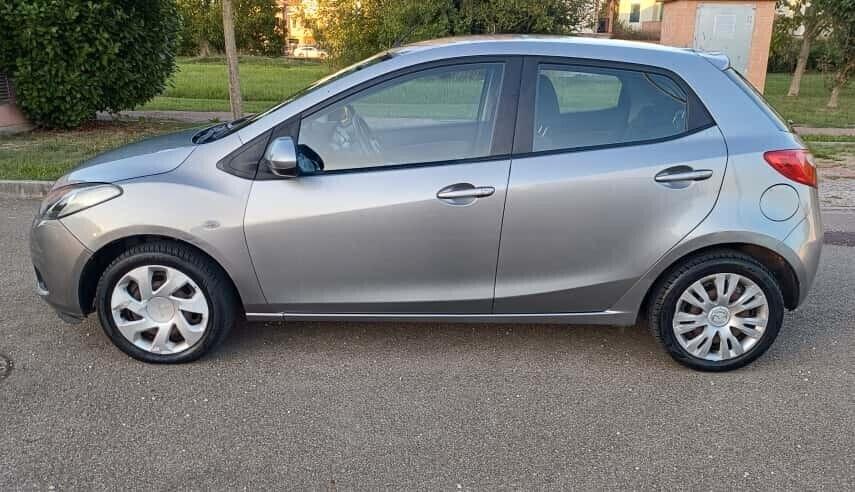 Mazda 2 Mazda2 1.3 16V 75CV 5p. Play GPL
