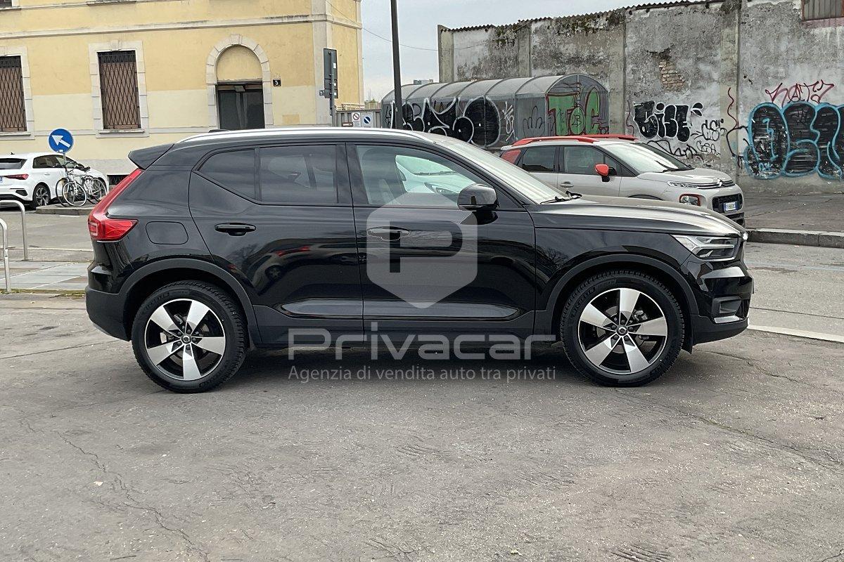 VOLVO XC40 T3 Geartronic Momentum Pro