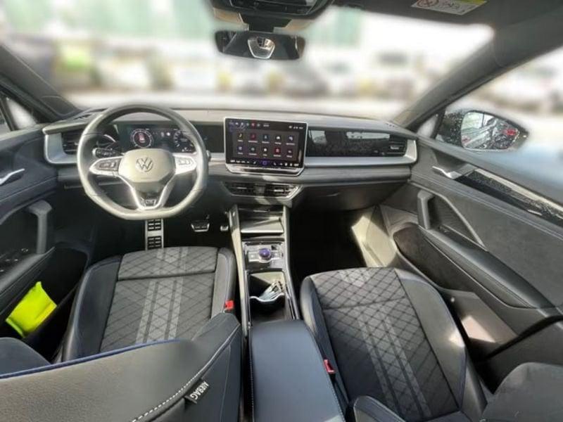 Volkswagen Tayron Volkswagen Tayron 2.0 TSI R-Line 4Motion DCC/CAMERA/ACC/7-POSTI