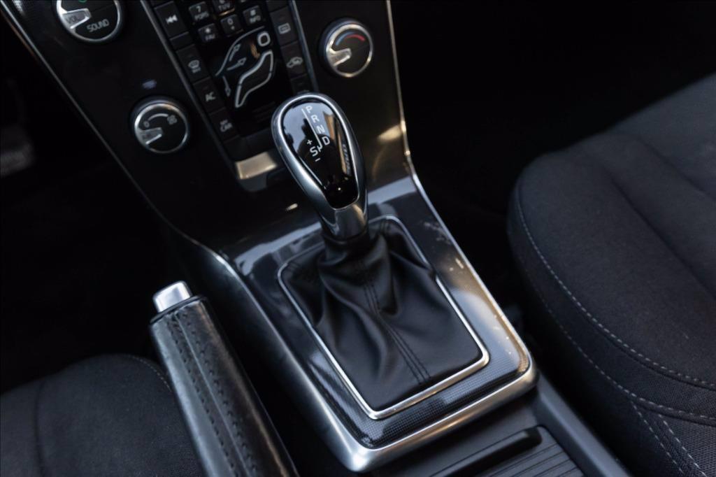 VOLVO V40 2.0 d2 Kinetic geartronic del 2016
