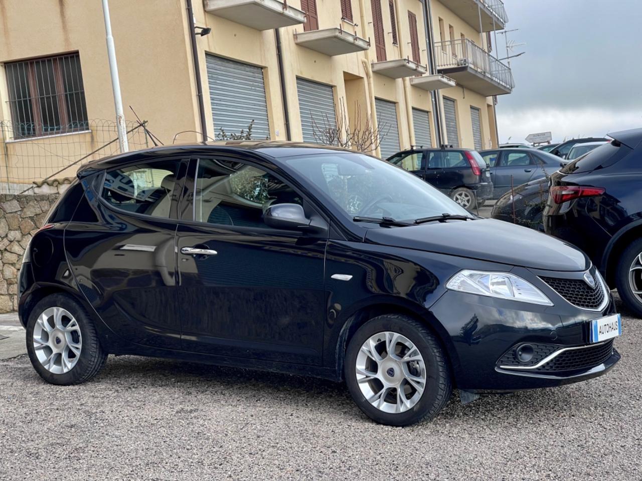 Lancia Ypsilon 1.2 69 CV 5 porte Elle