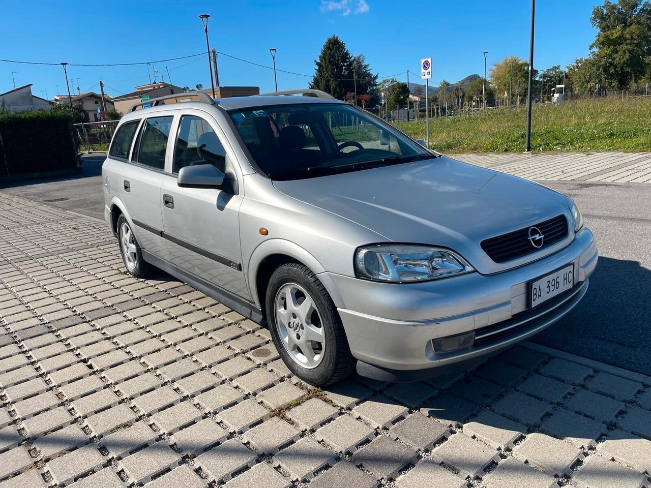 Opel Astra 1.6i 16V cat Station Wagon CDX