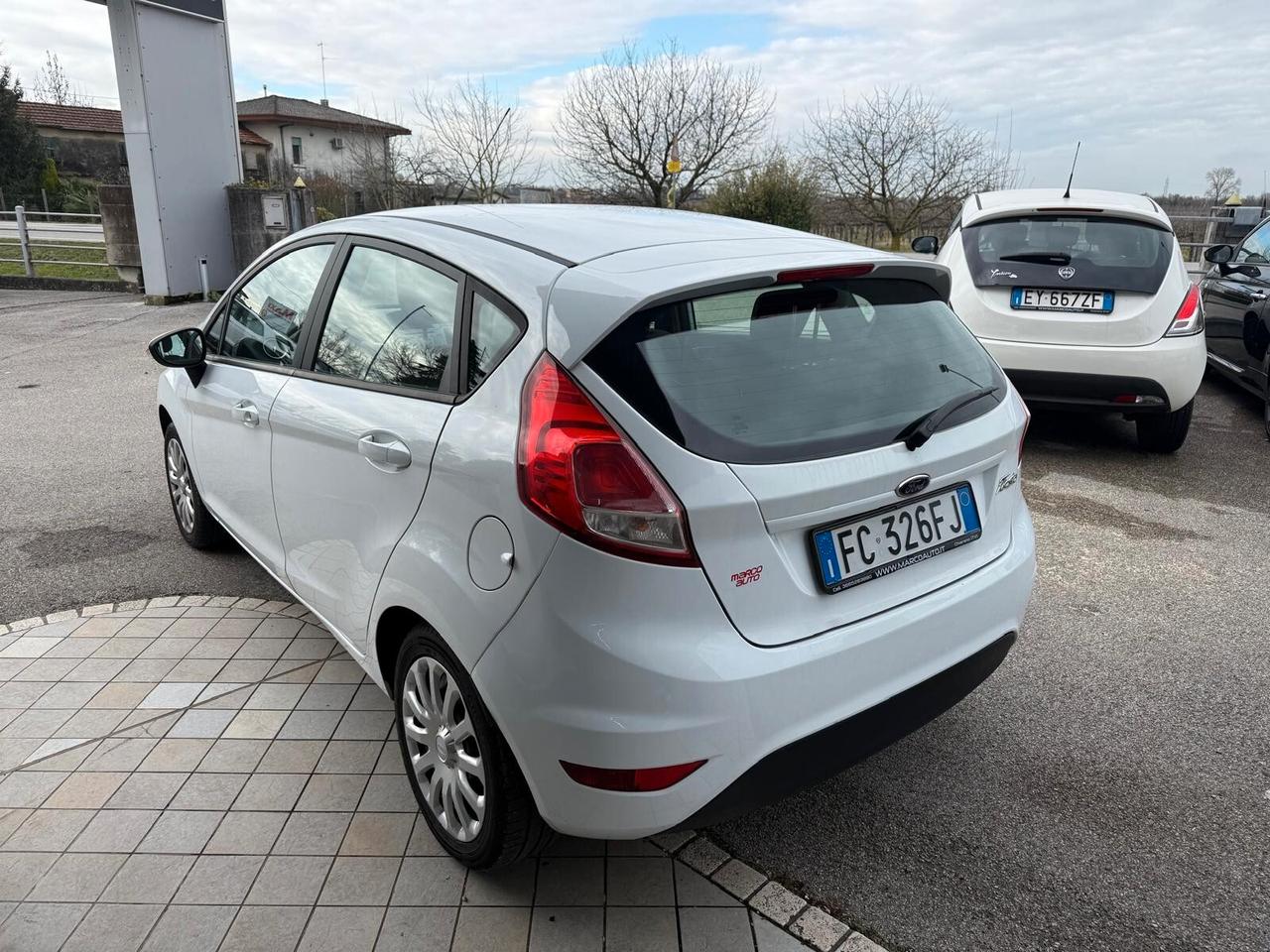 Ford Fiesta 1.2 Benzina Neopatentati