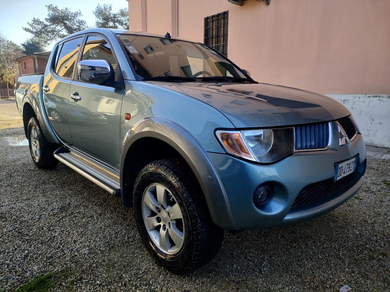 Mitsubishi L200 2.5 DI-D/136CV Double Cab Intense